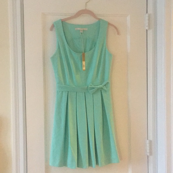 LC Lauren Conrad Dresses & Skirts - LC Lauren Conrad mint green sleeveless dress NWT
